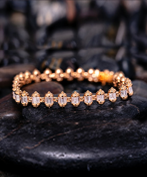 bracelet-with-diamonds
